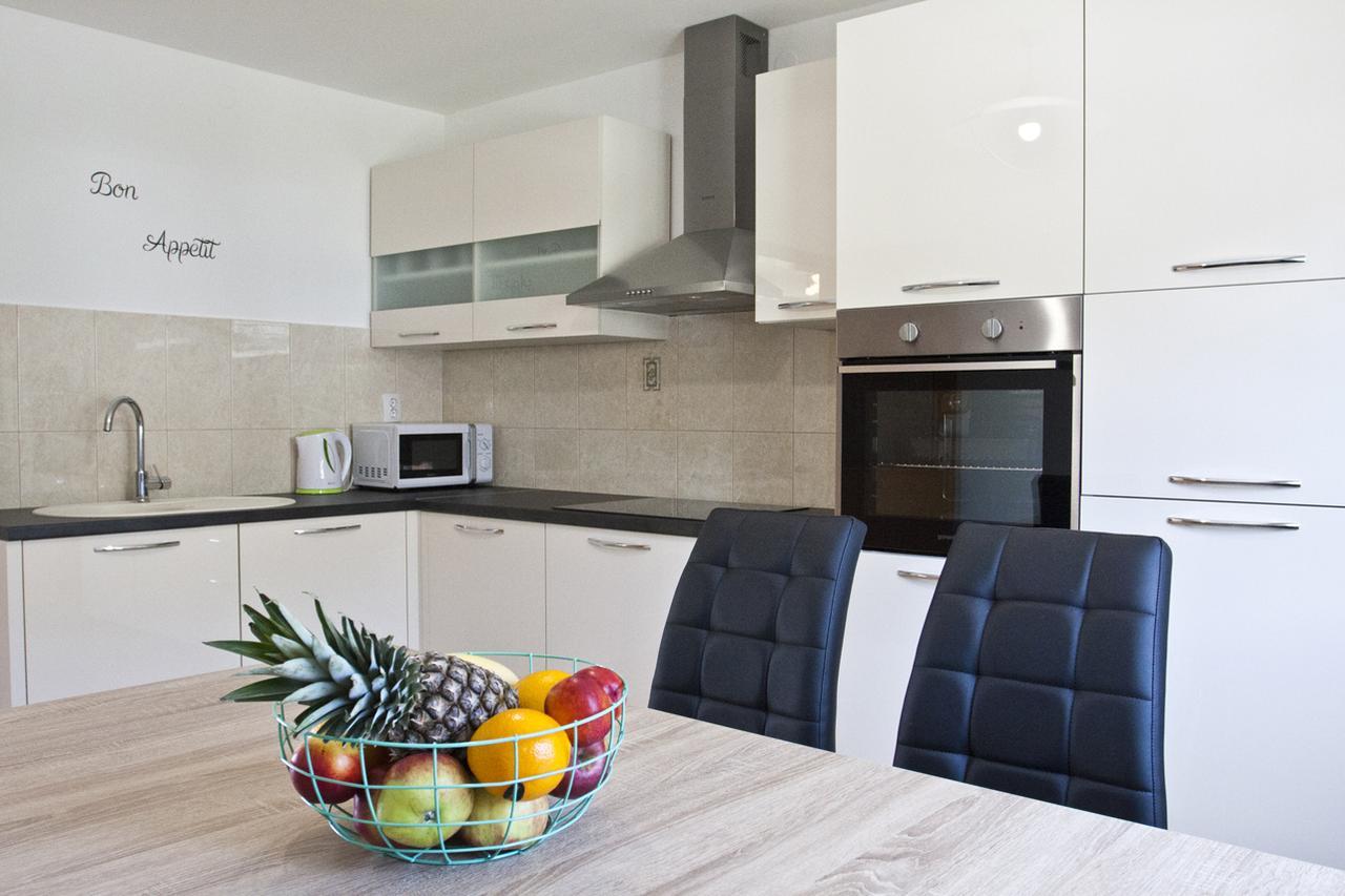 Apartment Noel Каштела Екстер'єр фото